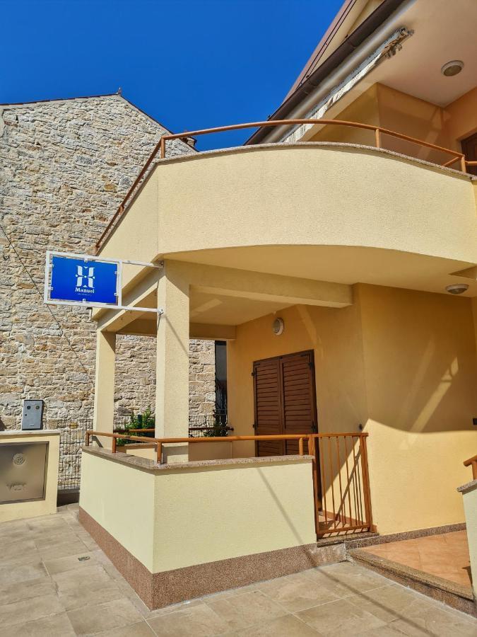 Apartment Manuel Новиград Экстерьер фото